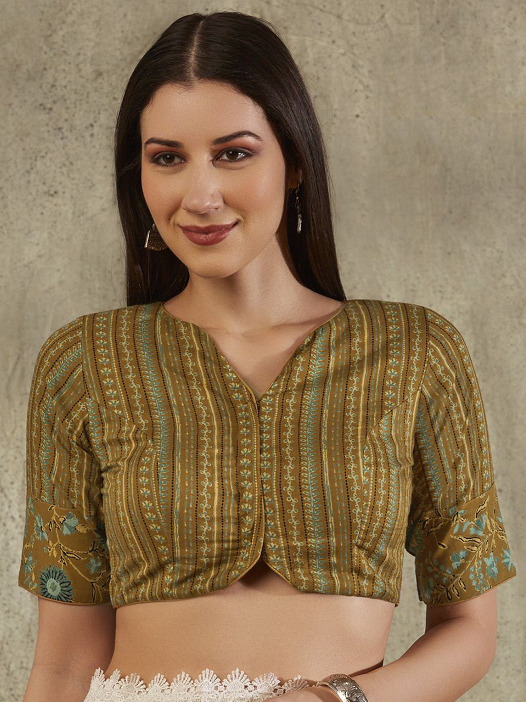SALWAR STUDIO Block Printed Readymade Saree Blouse