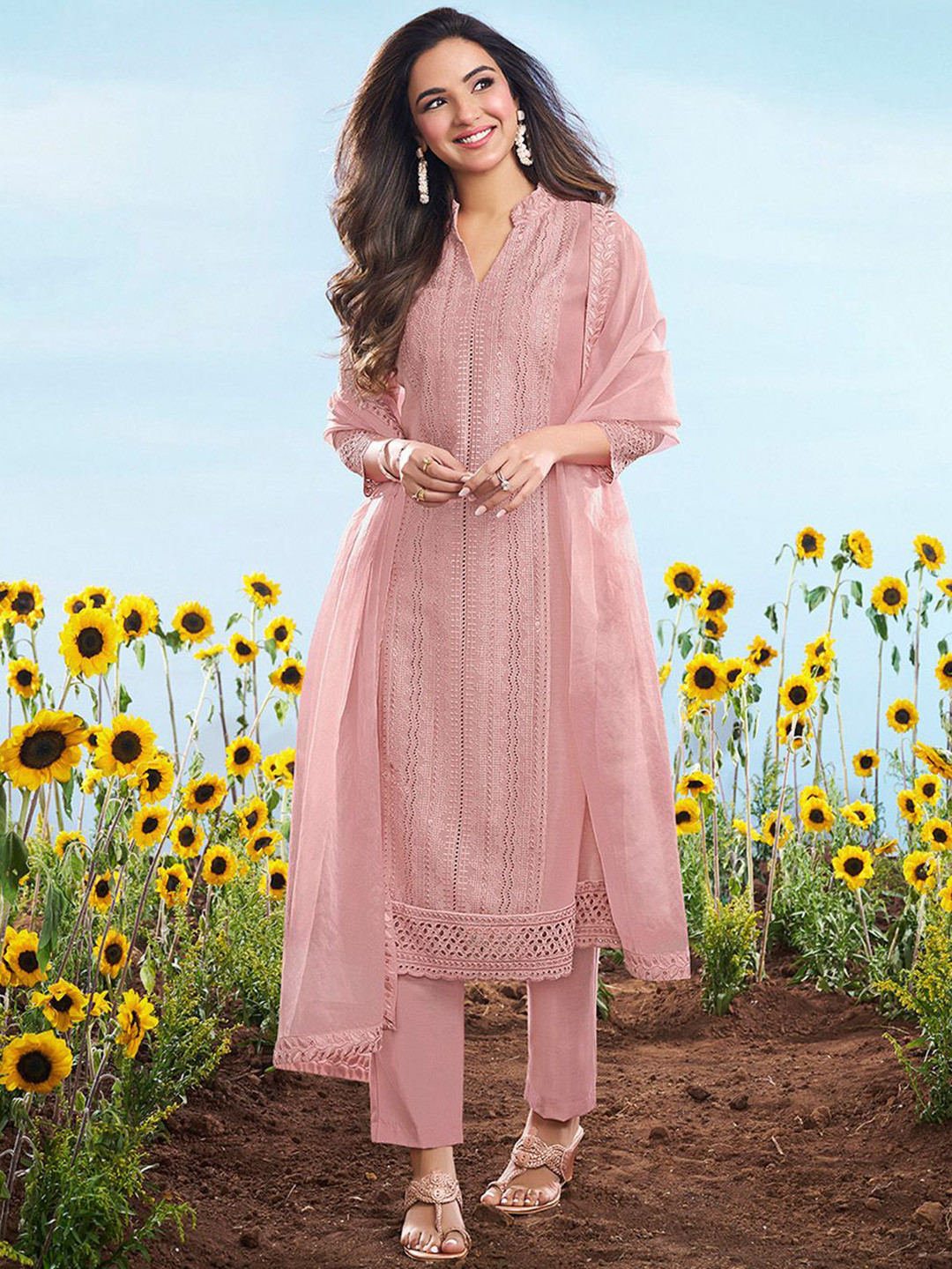 Inddus Women Ethnic Motifs Embroidered Chikankari Kurta Set With Dupatta