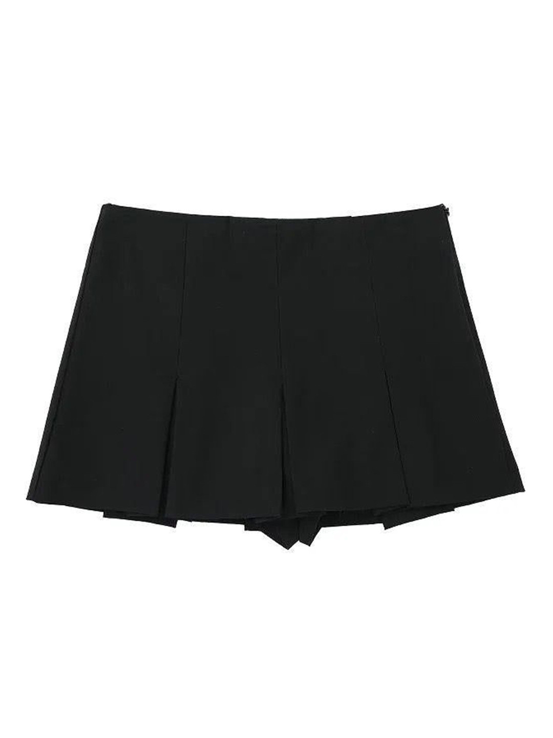 Alamoda By Akanksha Black Maseo Statement Skorts