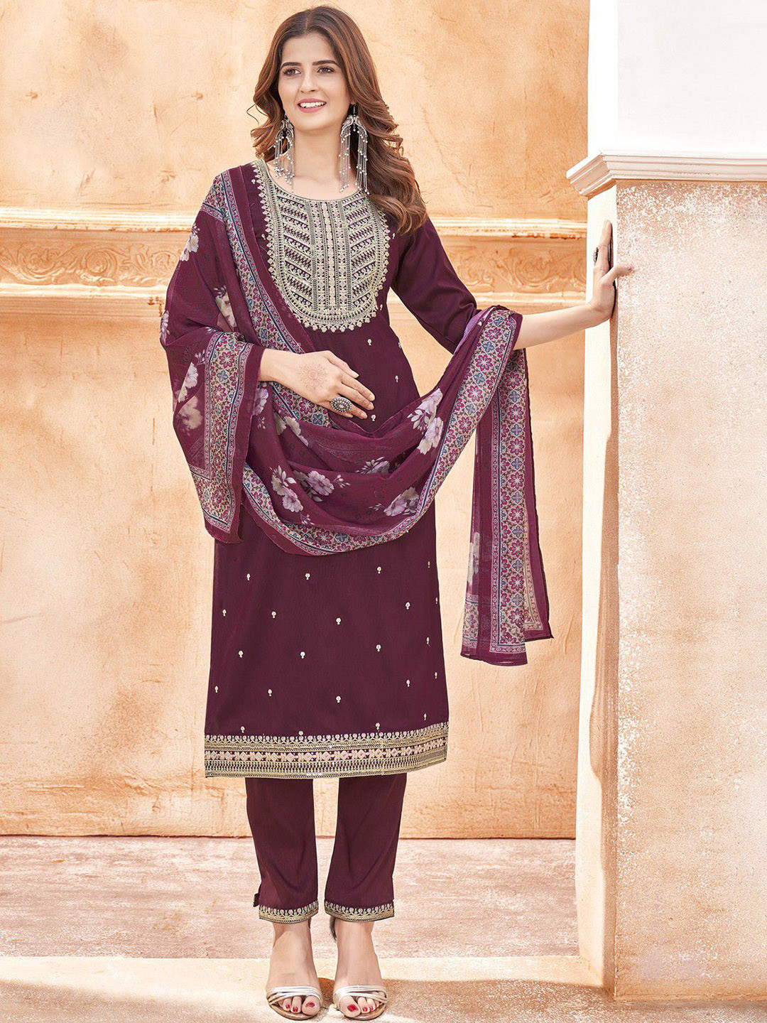 SHILL INTERNATIONAL Women Ethnic Motifs Embroidered Linen Kurta with Trousers & Dupatta