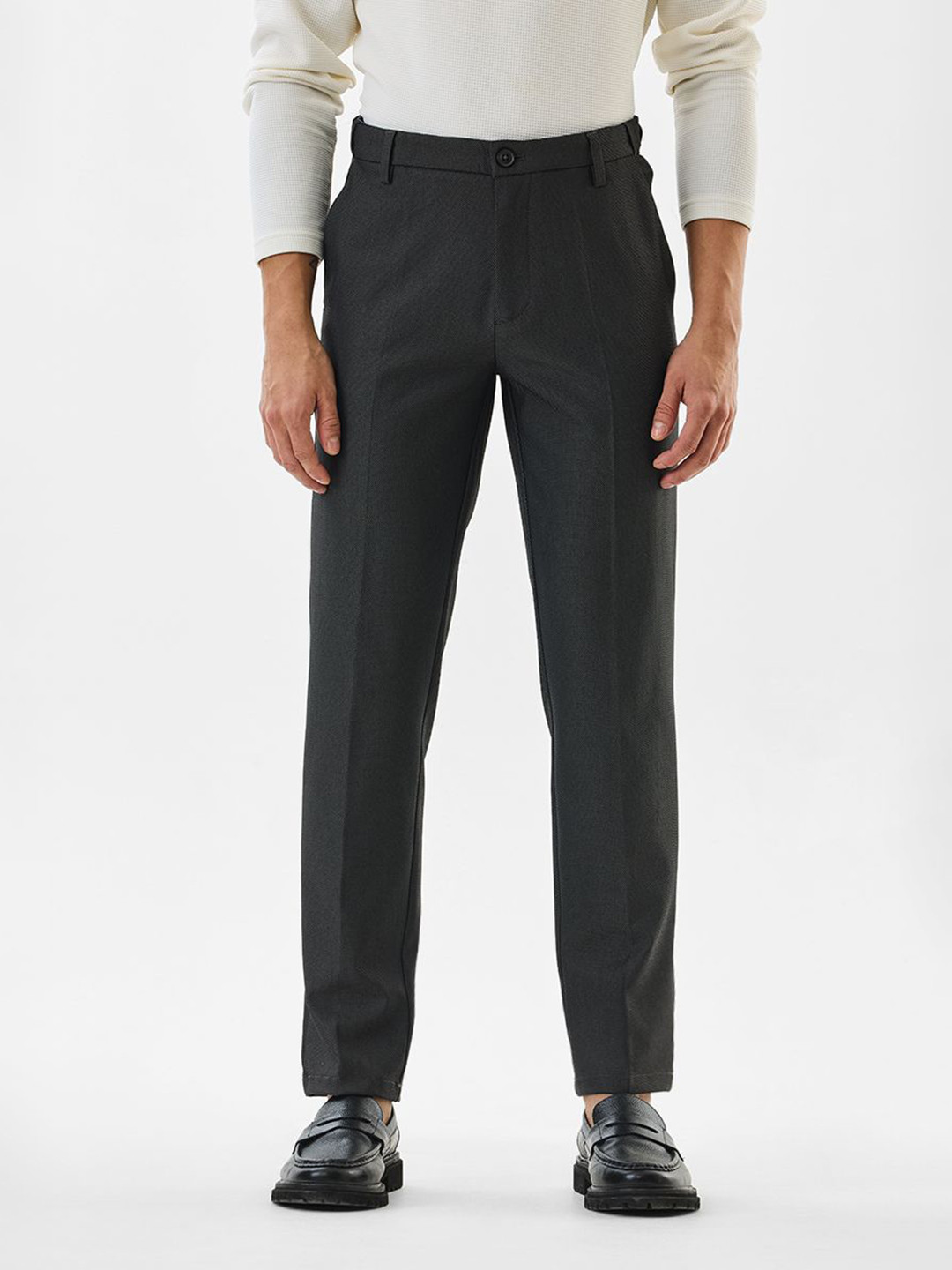Snitch Men Charcoal Grey Mid-Rise Slim Fit Trouser