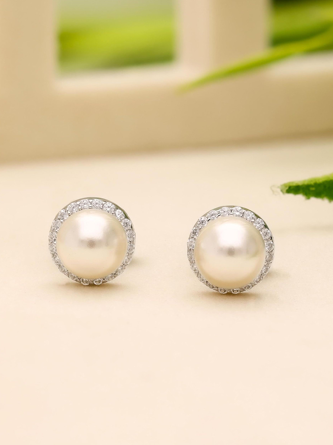 AMONROO 925 Sterling Silver Rhodium-Plated CZ-Studded & Pearla Beaded Circular Studs