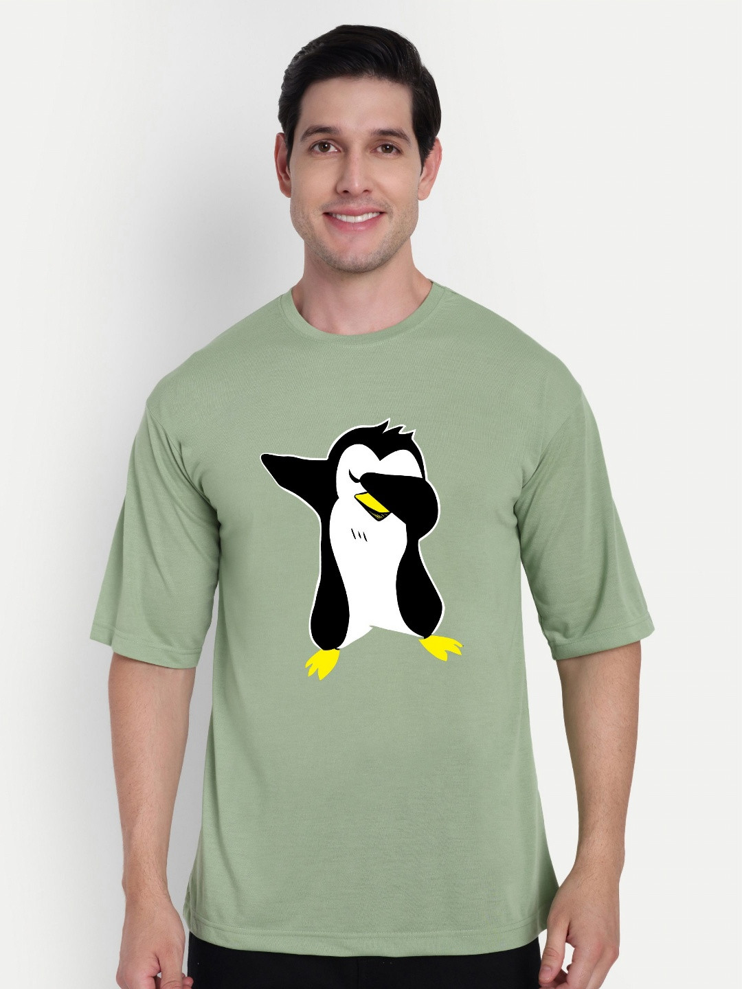 Green Graphic Printed Regular Fit T-shirt