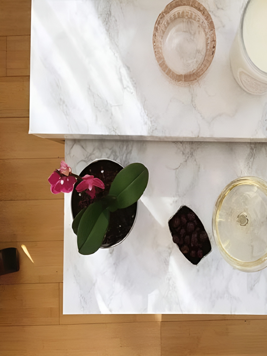 INDIAN ROYALS White & Grey Printed Peel and Stick Waterproof Wallpaper