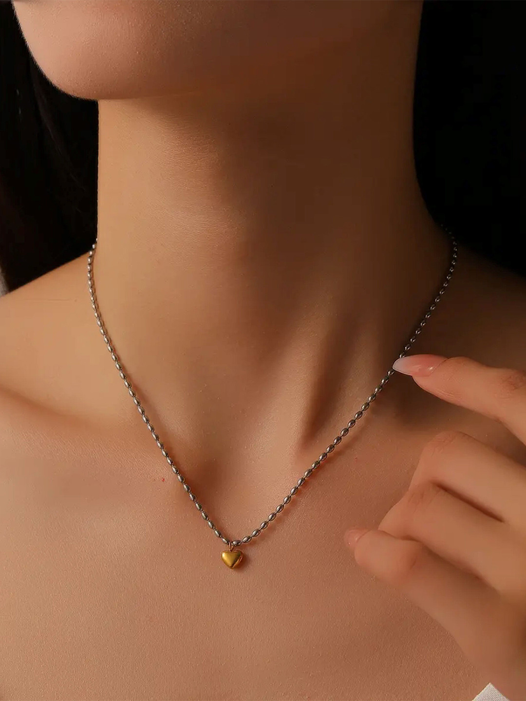 SUBHAGALANKAR Silver-Plated Mini Heart Pendant With Chain