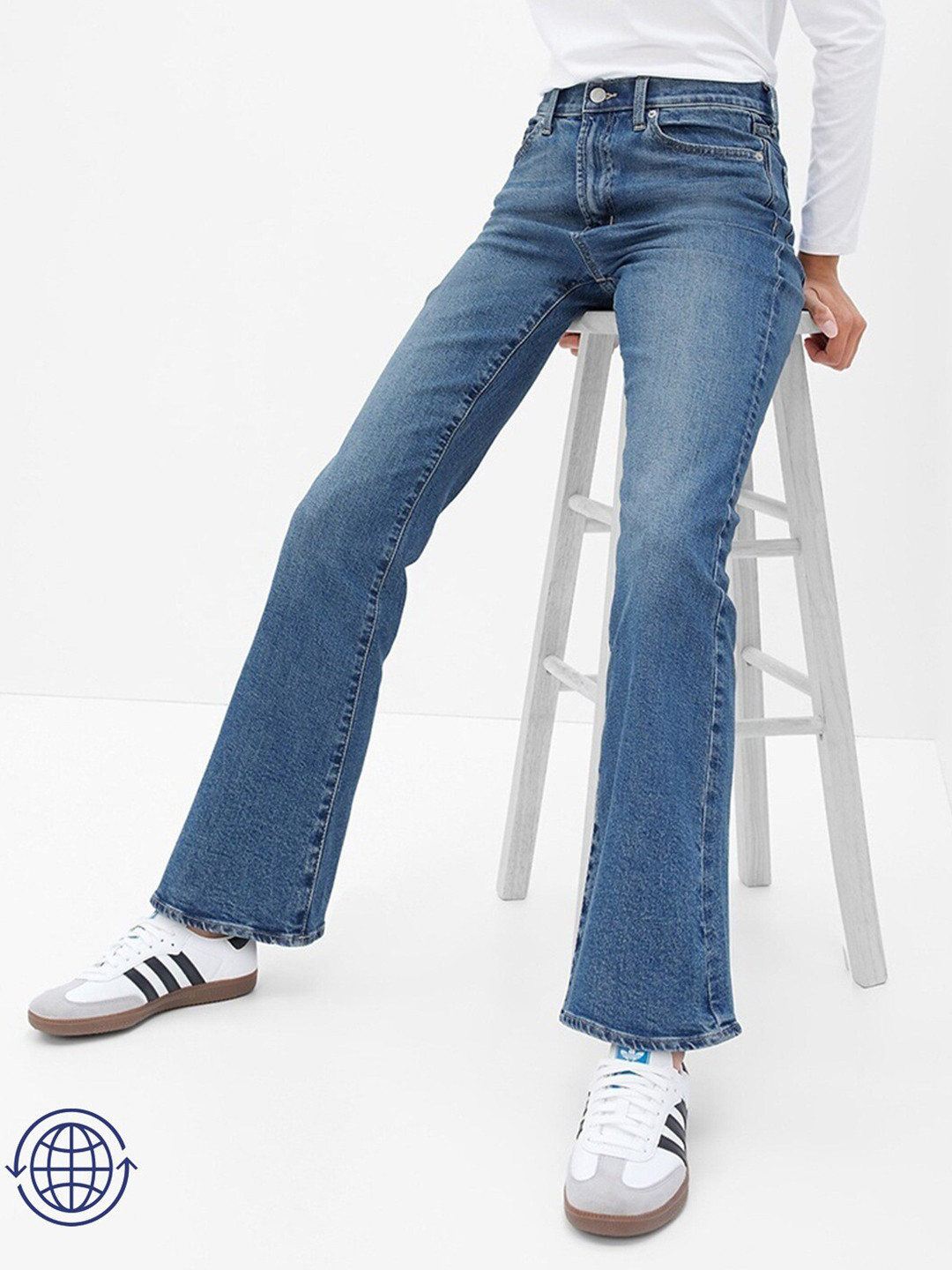 GAP Women High-Rise Light Fade Stretchable Flared Fit Jeans