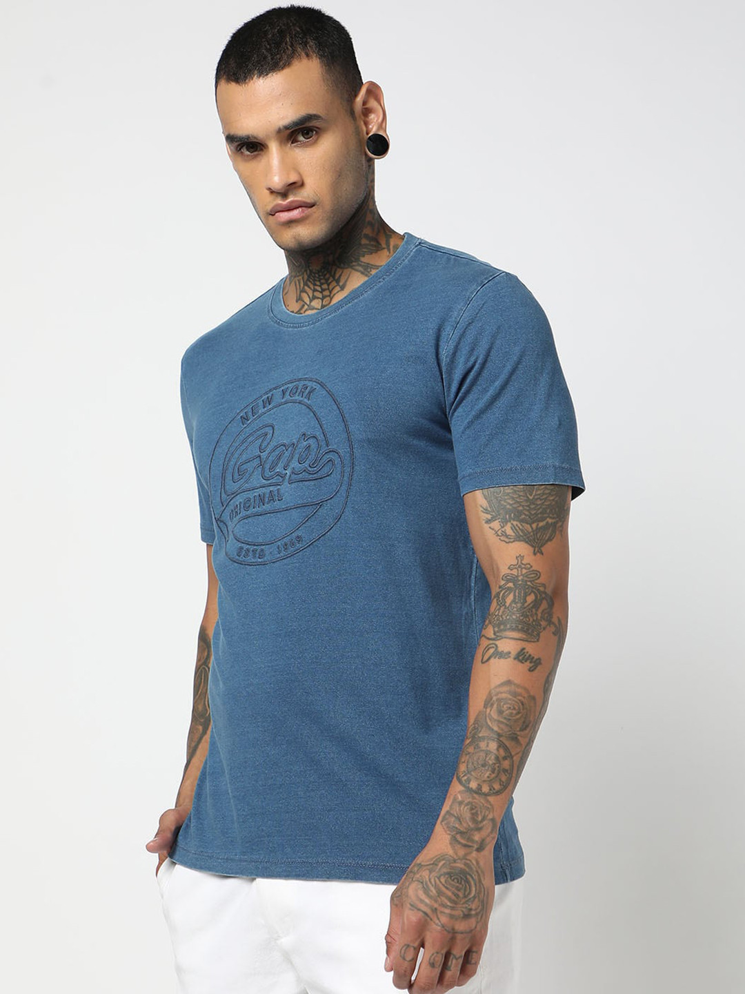 GAP Men Typography Printed T-shirt