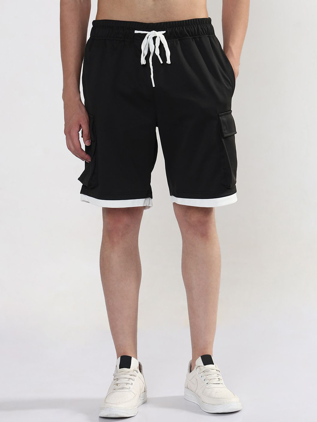 SHOWOFFFF Edition Men Low-Rise Relaxed Fit Shorts
