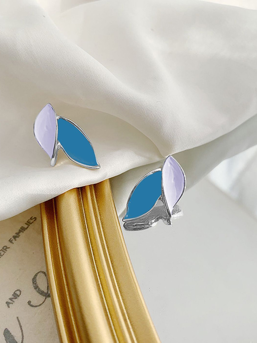 KRENOZ Silver-Plated Dual-Leaf Enamel Studs