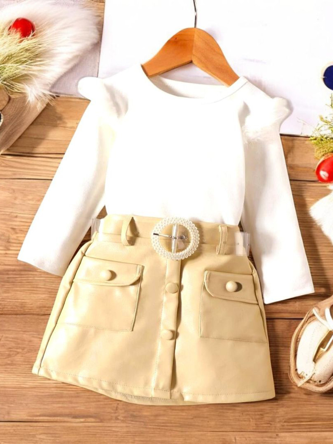 MOMMY BUG Girls Round Neck Long Sleeves Top With Skirt