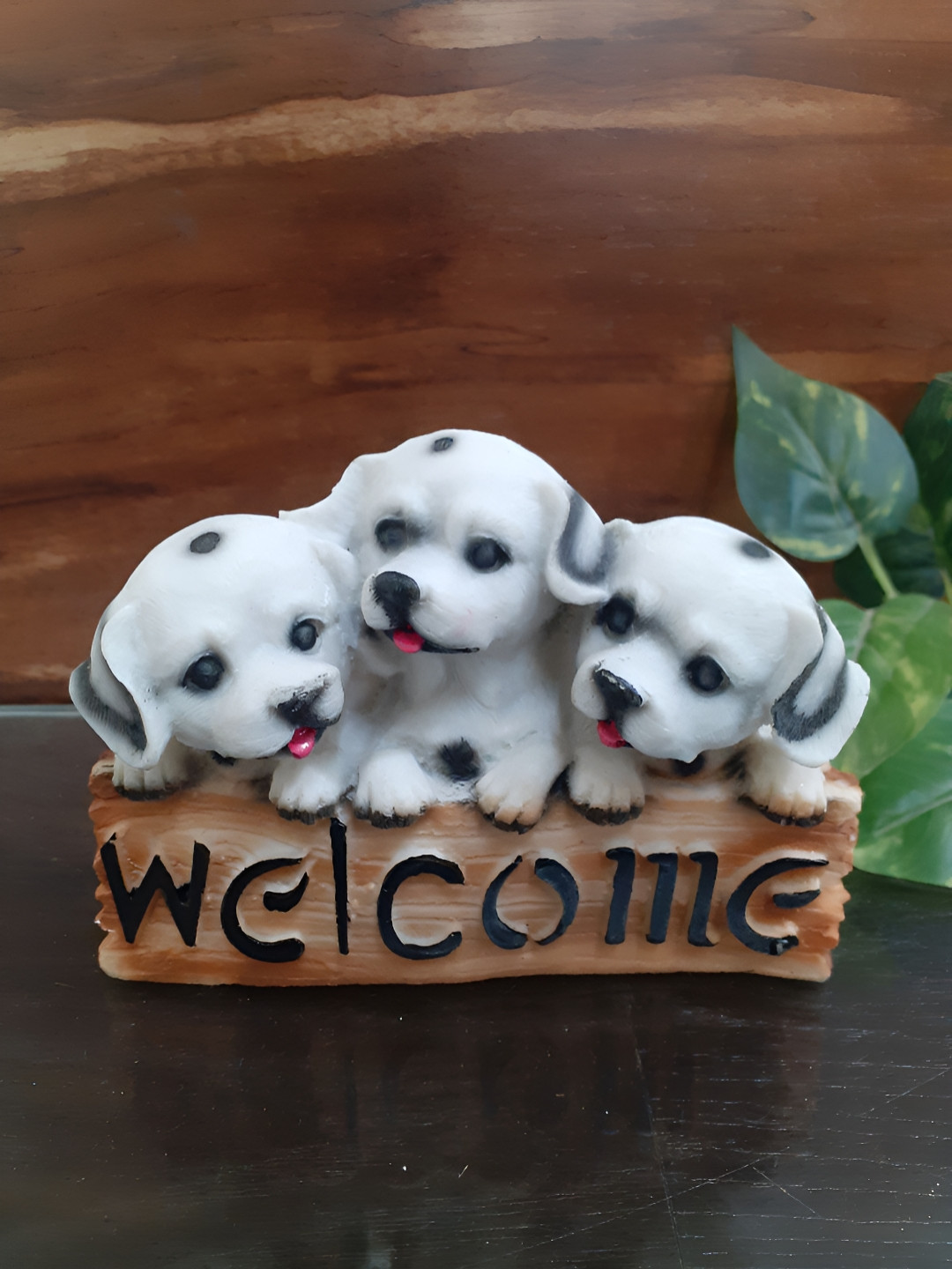 Afterstitch Welcome Dog Animal Statue White Polyresin Matte Living Room Small Showpiece -