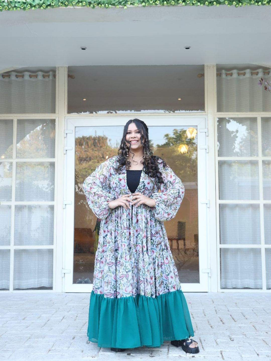 Swadeshi Shringaar Rama Women Floral Printed Georgette Flared Shrug