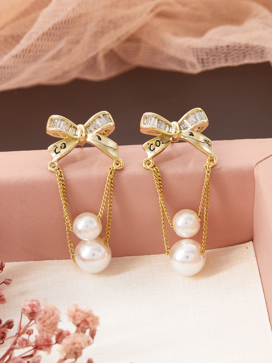 GC Jewelery Gold Plated Pearls Beaded Bow Drop Earrings