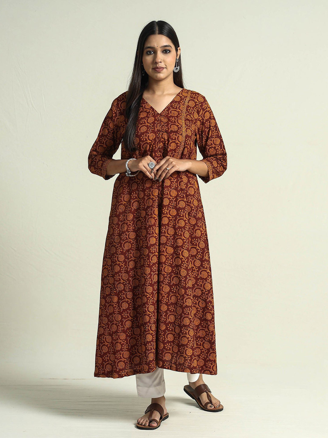 iTokri Women Abstract Print Anarkali Squinned  Calf Length Kurta