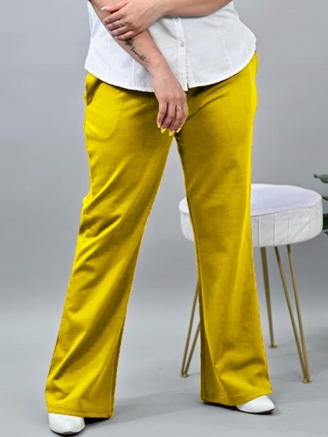 ADAAISTIC Women Relaxed Fit Plus Size Mid-Rise Trousers