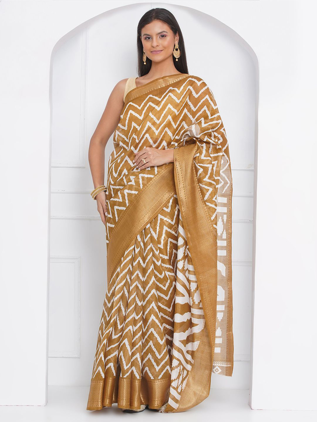 LABEL KASHI Geometric Printed Zari Saree