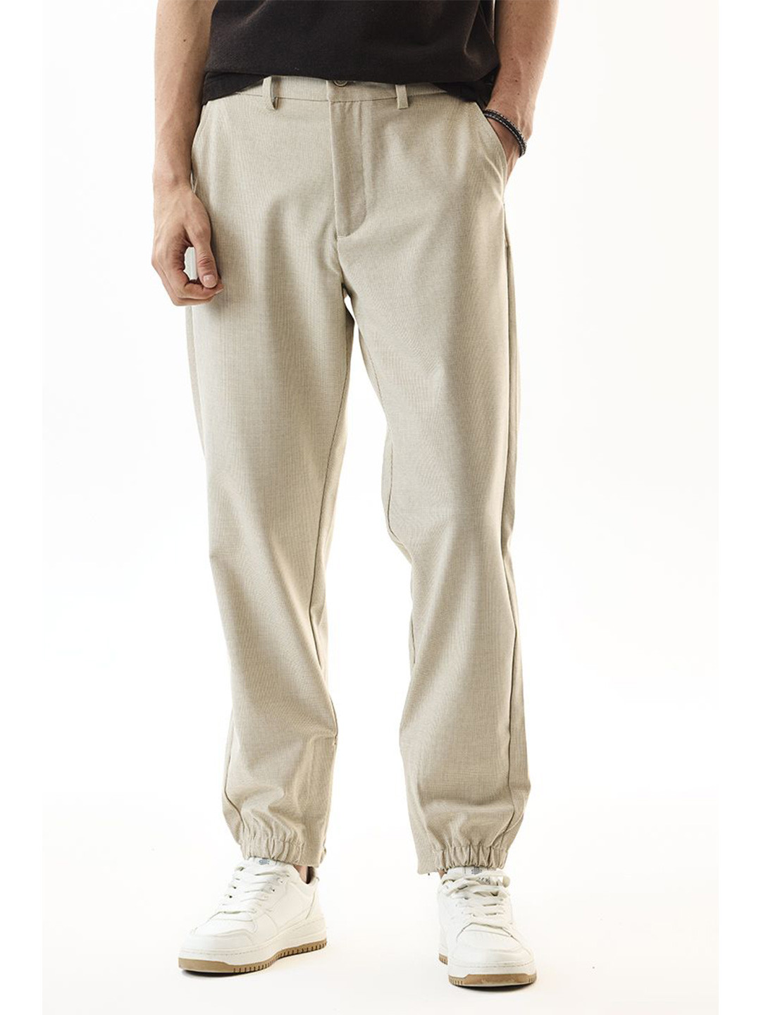 Snitch Men Textured Relaxed Fit Mid-Rise Stretch Joggers