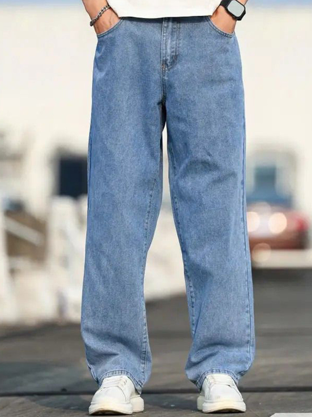 Playfeel Men Jean Mid-Rise Slash Knee Baggy Jeans