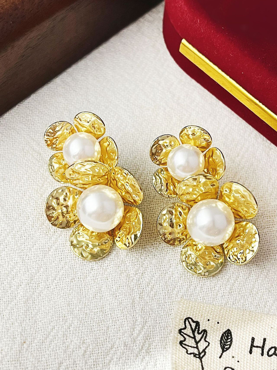 DressBerry Koerean Gold-Plated Pearls Beaded Floral Studs