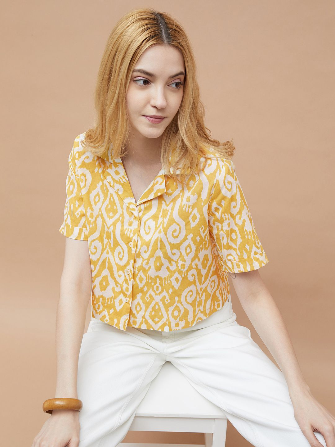 Colour Me by Melange Regular Fit Abstract Printed Opaque Cotton Casual Shirt