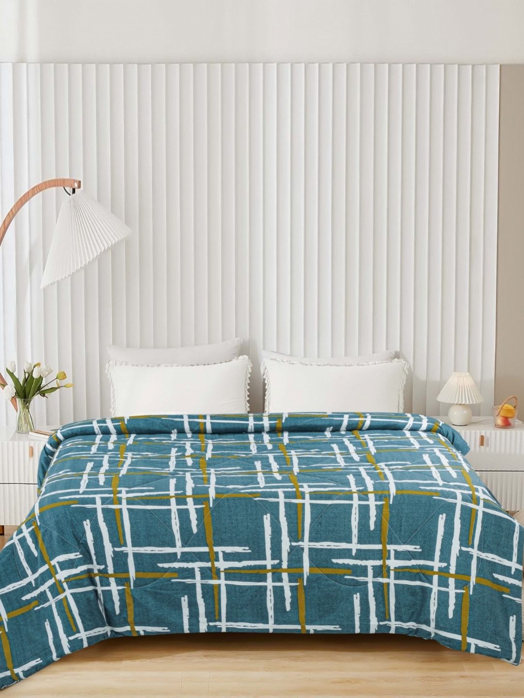 Aura Mustard & White Geometric Printed 300 GSM Microfiber AC Room Double Bed Comforter