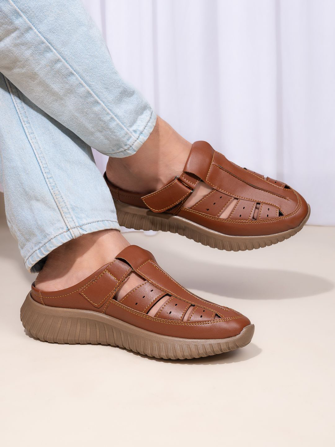 The Roadster Lifestyle Co Men Roman Shoe Style Sandal