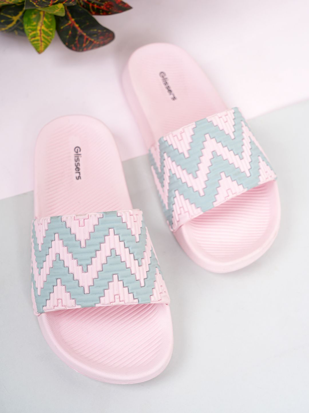 GLISSERS Girls Wave Patterned Sliders