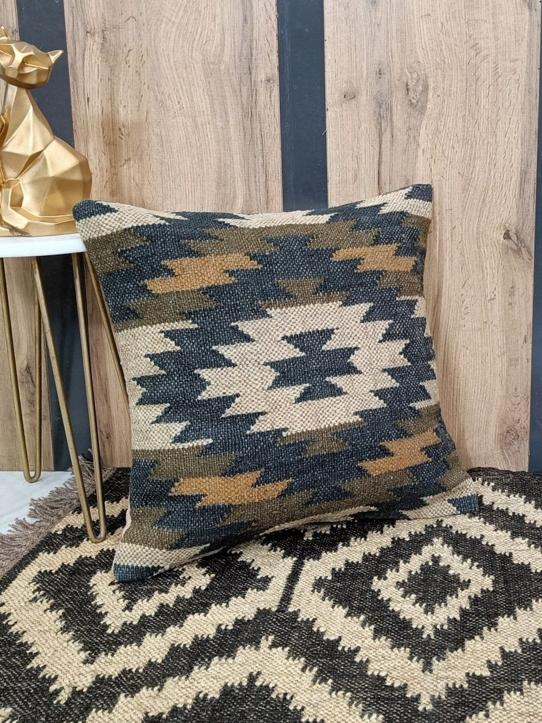 Trade Star Black & Beige 1 Pieces Jacquard Jute Cotton Square Pillow Covers