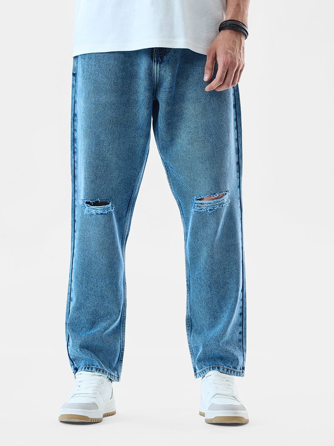 Snitch Men Baggy Fit Mid-Rise Low Distressed Ripped Light Fade Pure Cotton Jeans
