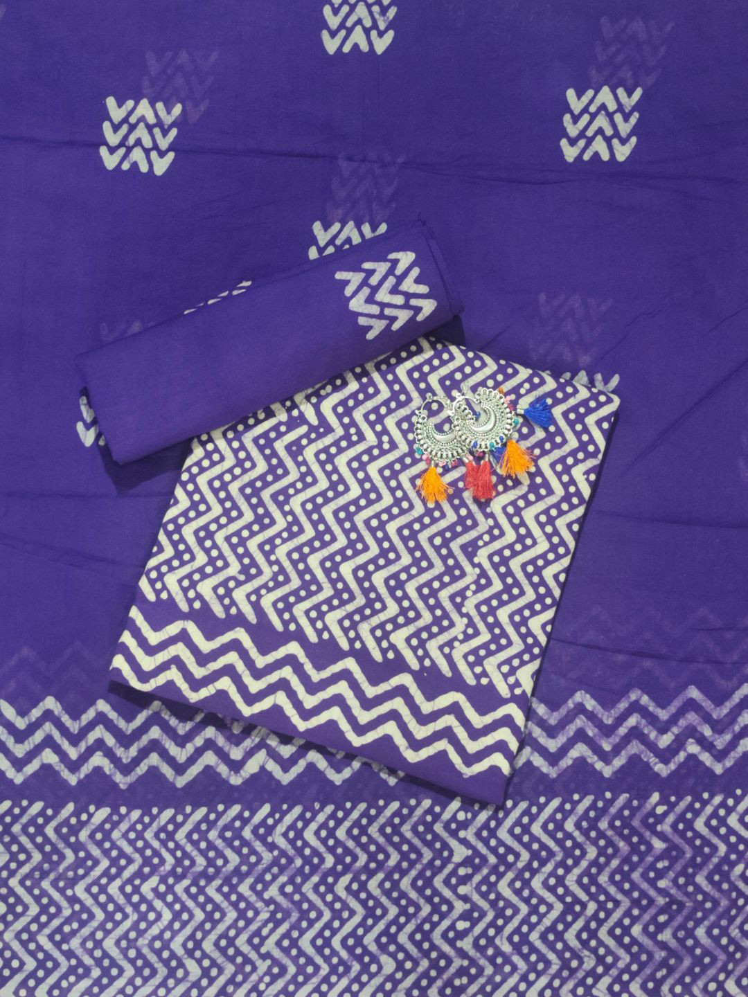 Farooq Dyeing Chevron Print Pure Cotton Unstitched Dress Material