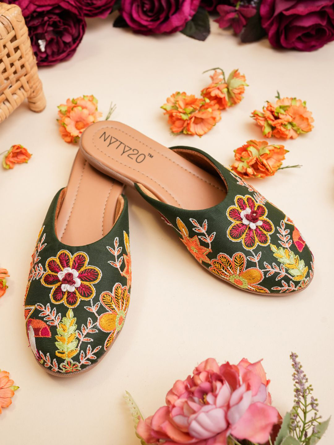 NYTY20 Women Floral Embroidered Round Toe Mules Flats