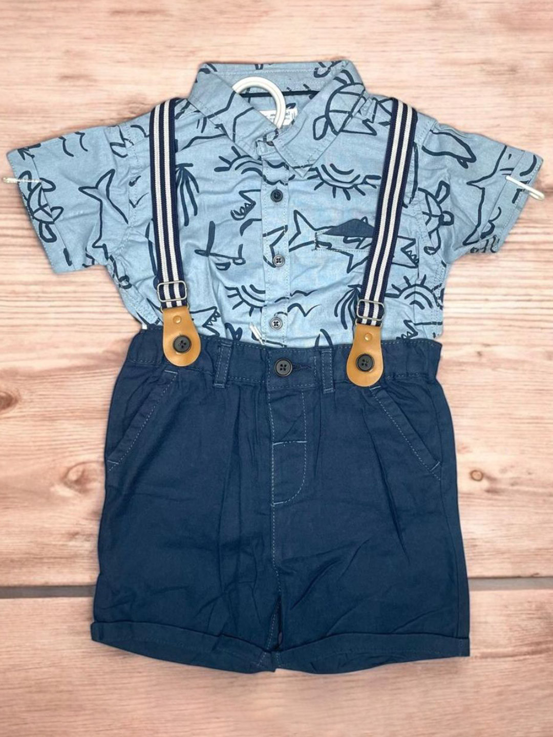MOMMY BUG Boys Printed Shirt & Shorts With Supender