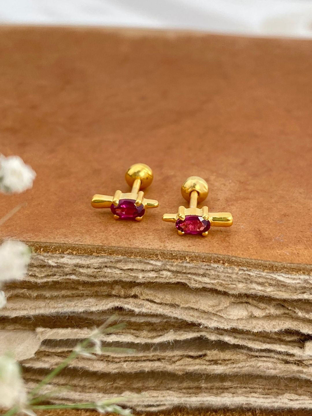 Boldiful Swerve Helix 18k Gold Vermeil Earstuds Rhodolite Garnet Earring
