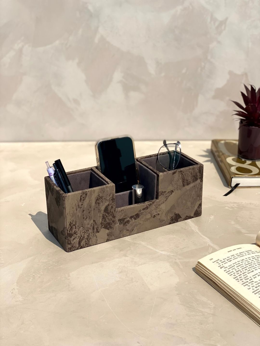 Mason Home Unisex Indo Mocha Desk Organizer