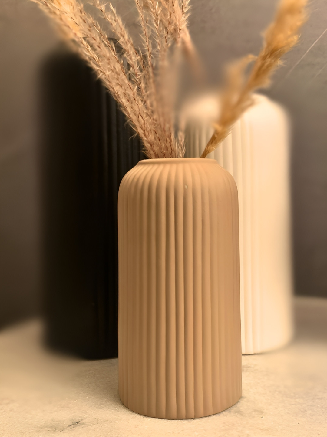 Kreative Arts Set Of 3 Black & Beige Ribbed Design Ceramic Flower Vases