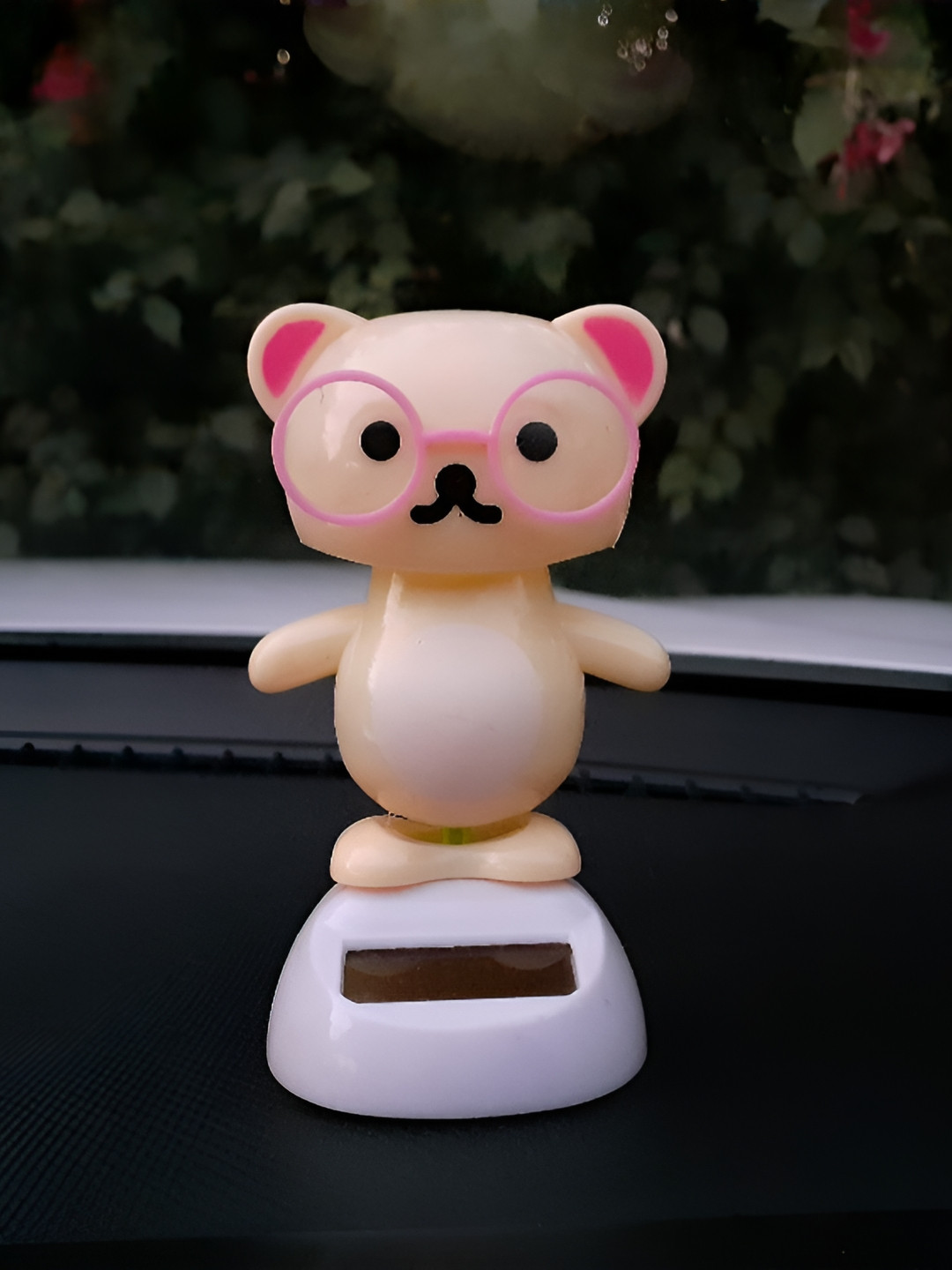 Afterstitch Solar Powered Hawaiian Hula Doll Yellow Polyresin Matte Kid Room Small Showpiece -