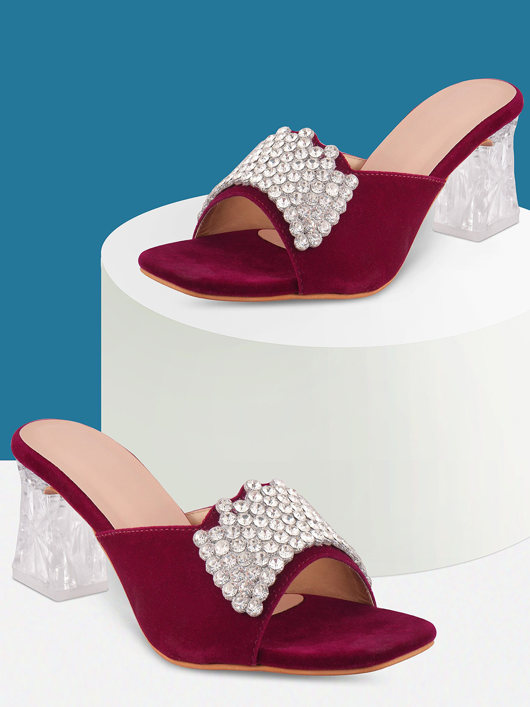 HUNYZA FOOTWEAR Women Embellished Square Toe Block Heeled Sandals