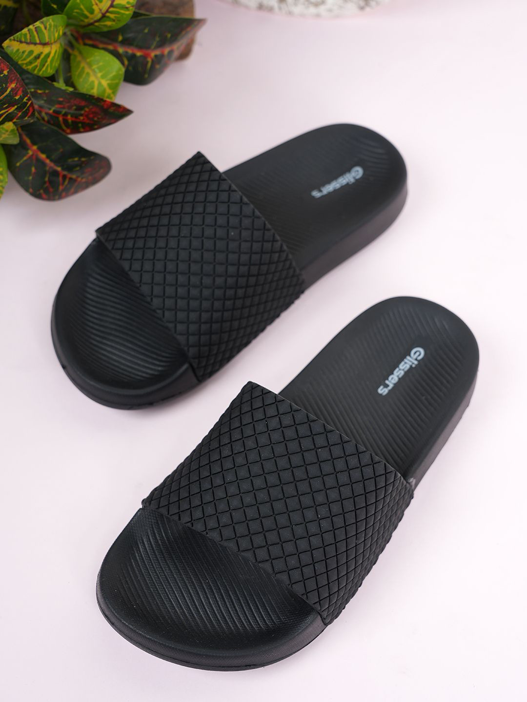GLISSERS Girls Solid Cushioned Patterned Sliders Flip Flops