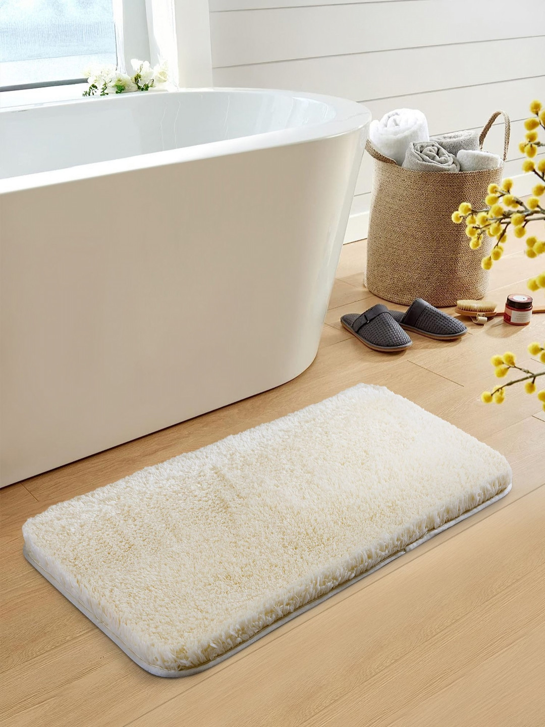 OBSESSIONS Off White 2400 GSM Bath Rugs