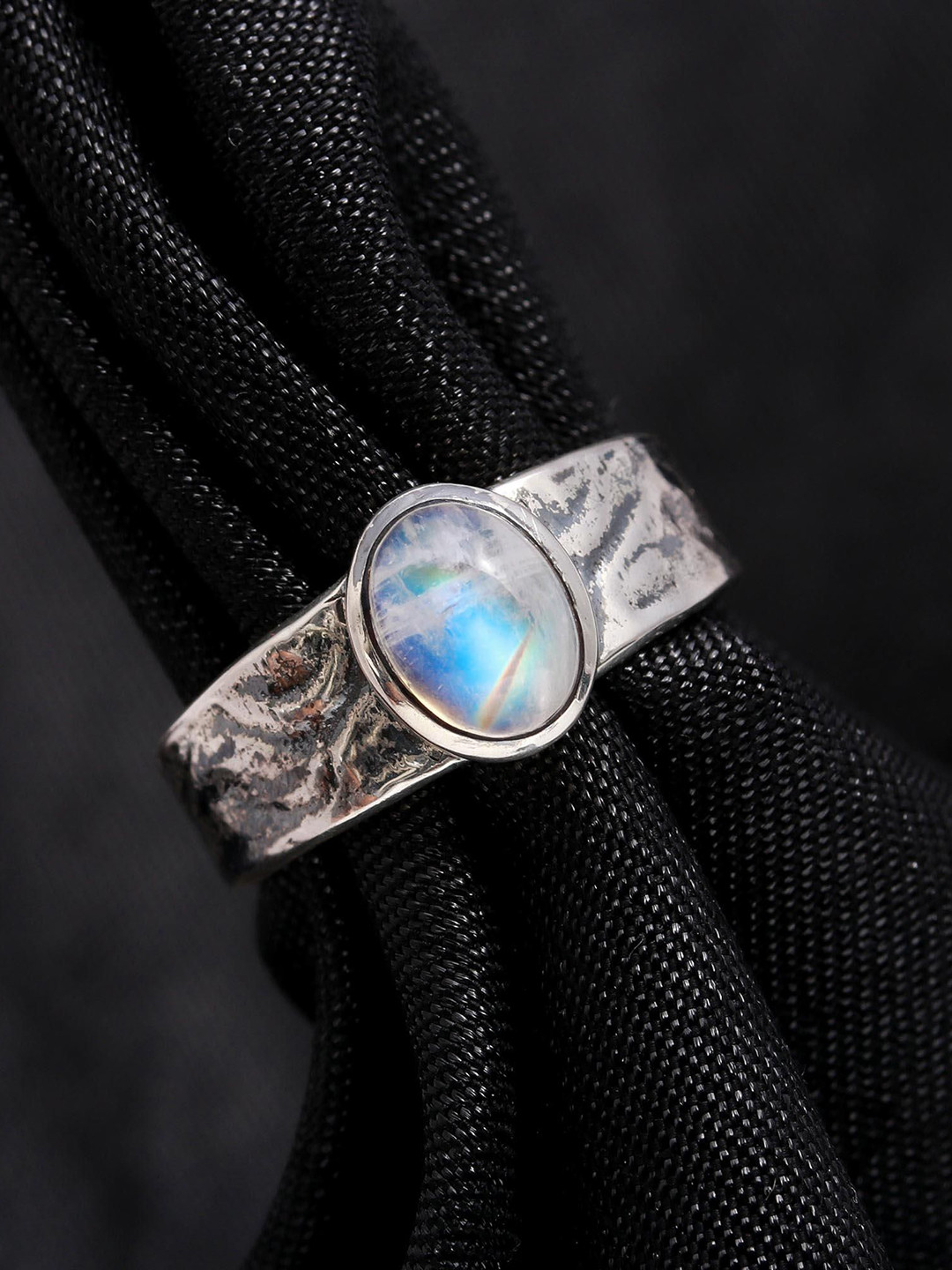 ORO ALMA Timeless Rainbow Moonstone Silver Ring