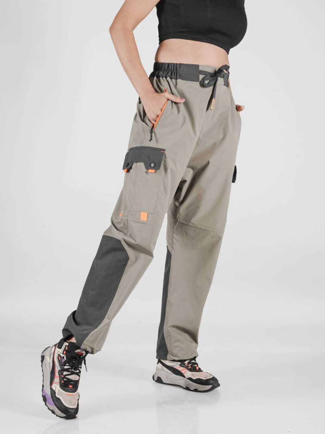 BOMBAY TROOPER Women Easy Wash Quick Dry Stretchable Relaxed Fit Joggers