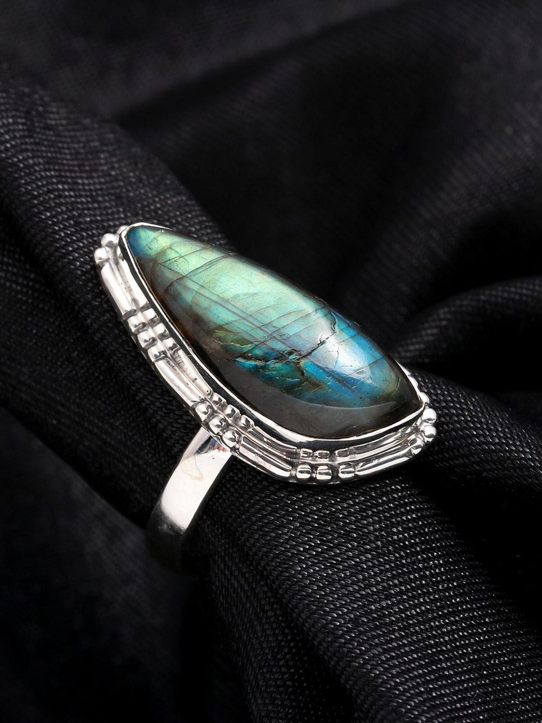 ORO ALMA Labradorite Silver Statement Ring