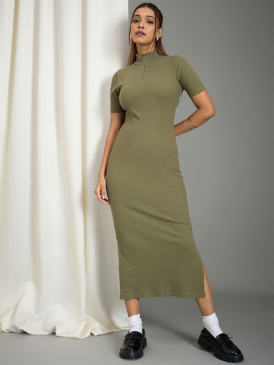 WineRed Women High Neck Knitted Sheath Dress