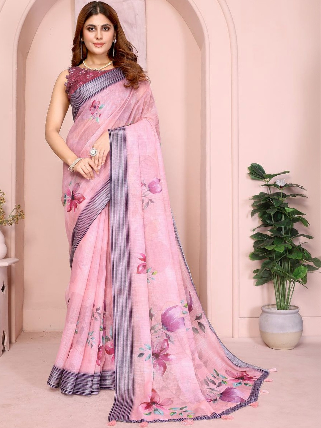 RITABEN HARESHBHAI BHALIYA Floral Pure Linen Handloom Saree