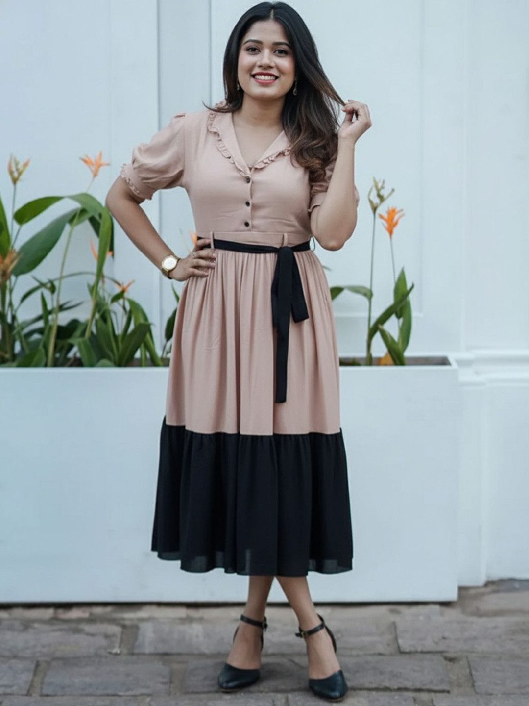 SHINISHA Colourblocked Puff Sleeve Ruffled Fit & Flare Midi Dress