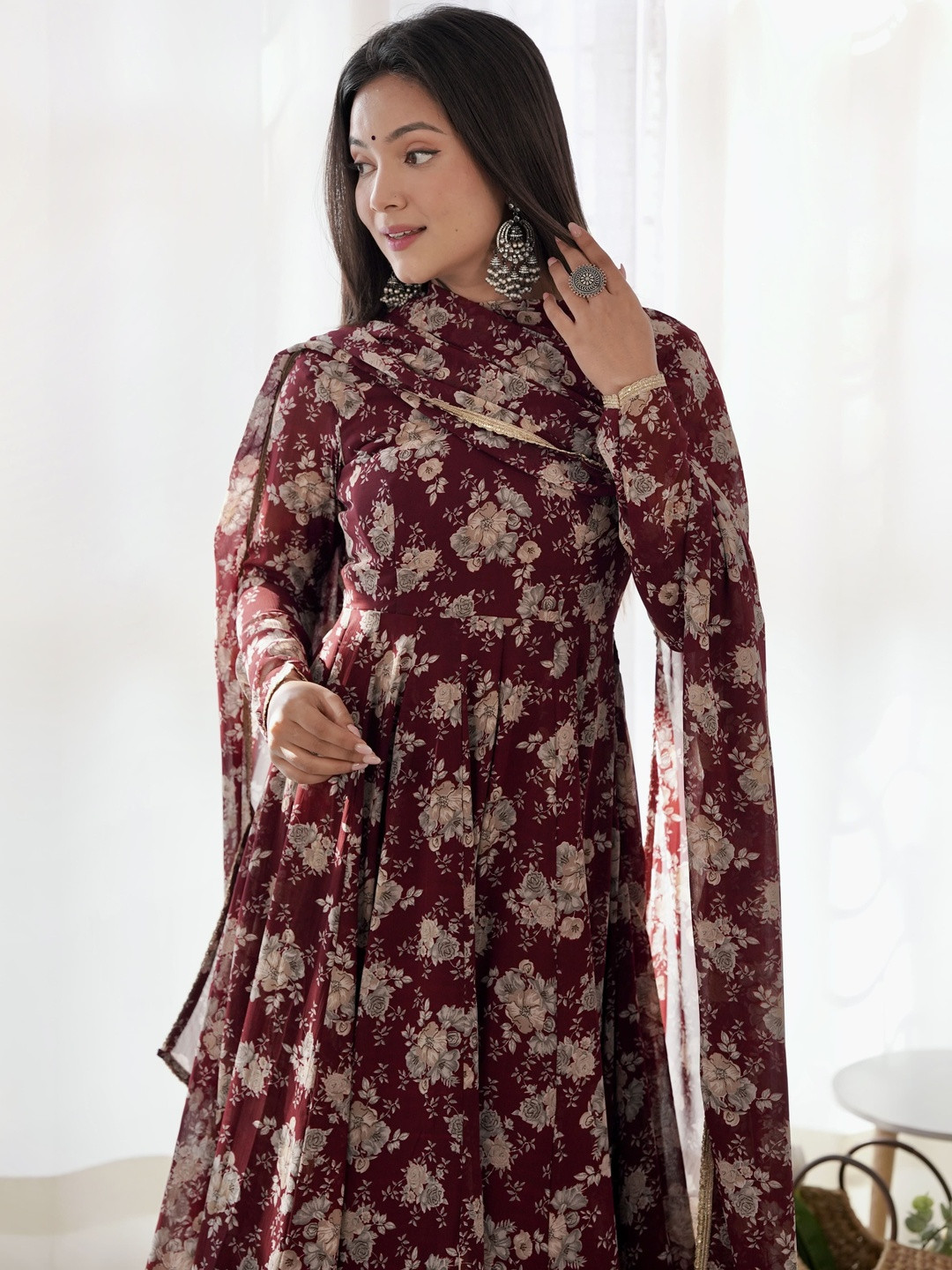 SUGREEVA FASHION Women Floral Printed Panelled Kurta with Trousers & With Dupatta