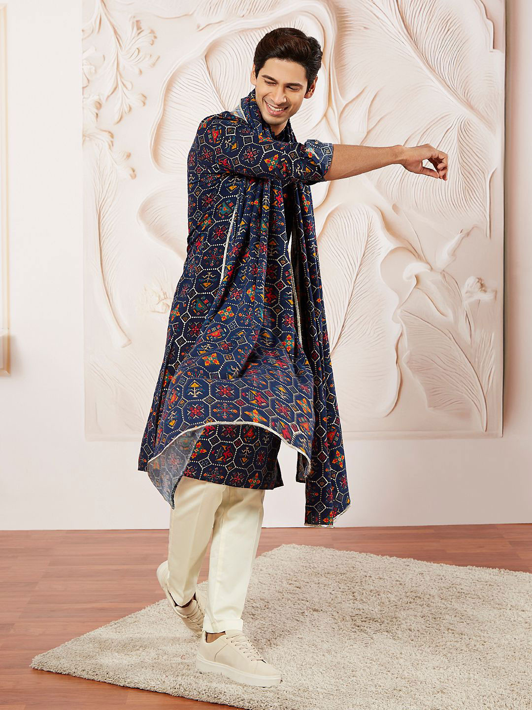 VASTRAMAY Men Ethnic Motifs Printed Viscose Rayon Foil Print Dupatta