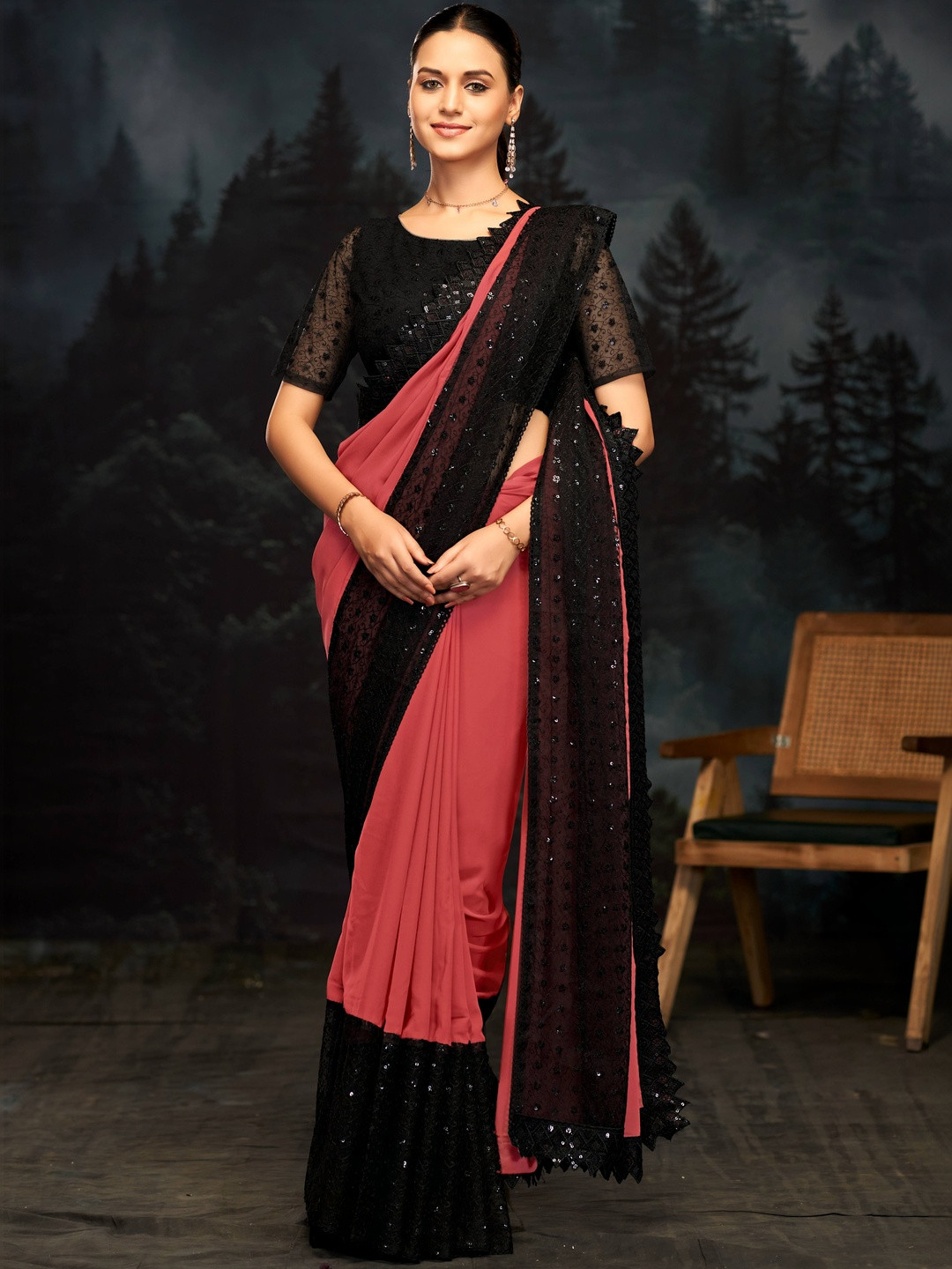 PRAVEENA DESIGNER Embellished Sequinned Poly Georgette Heavy Work Saree