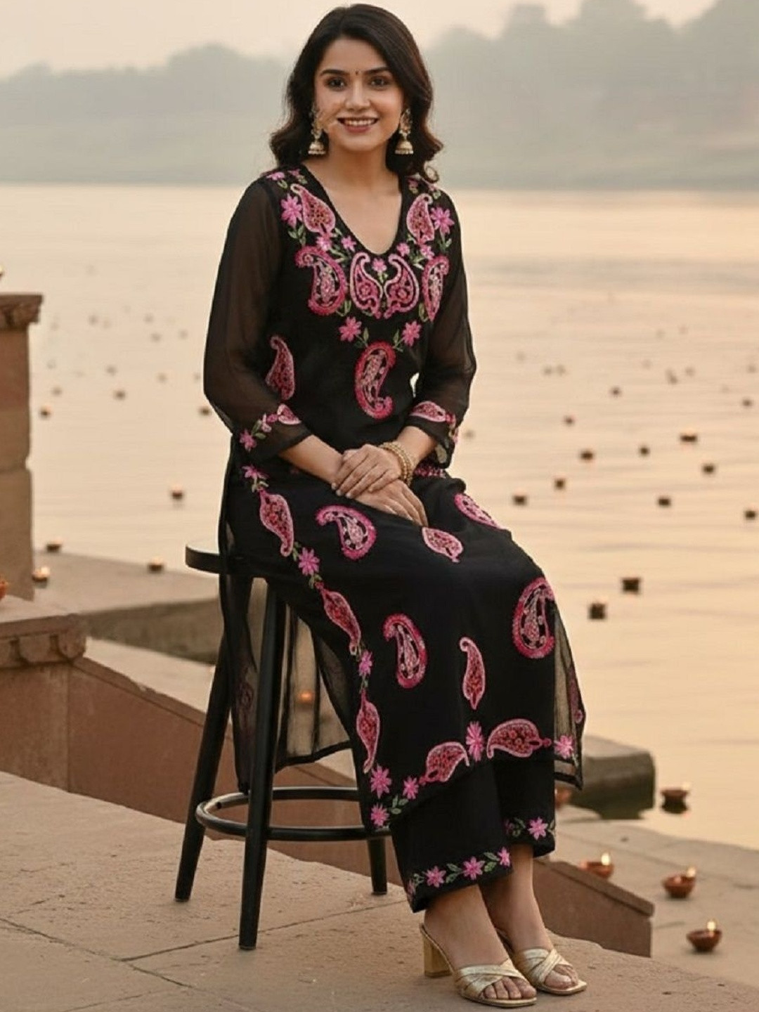 DWIJA FASHION Women Ethnic Motifs Embroidered Regular Thread Work Kurta with Trousers