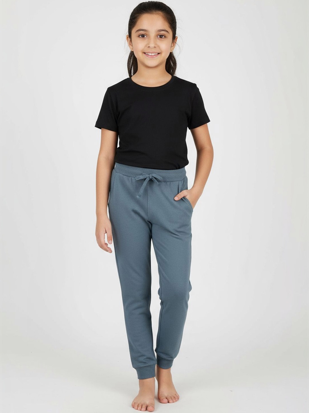 Charm n Cherish Girls Relaxed Fit Mid-Rise Joggers